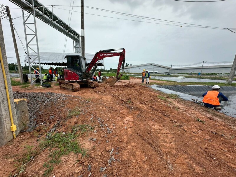 รถแบคโฮให้เช่าฆ้องชัย