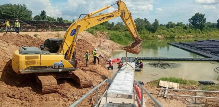 รถแบคโฮให้เช่าห้วยผึ้ง